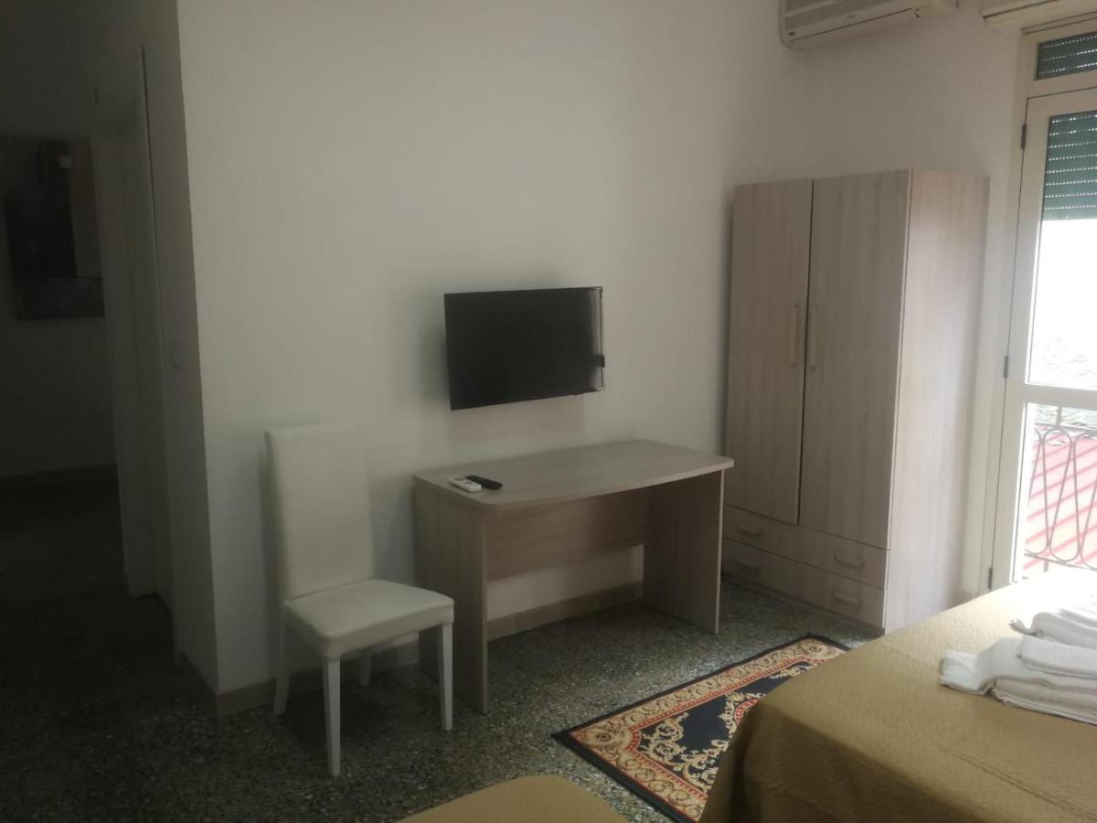 Magna Grecia B&B Ρέτζιο ντι Καλάμπρια Εξωτερικό φωτογραφία